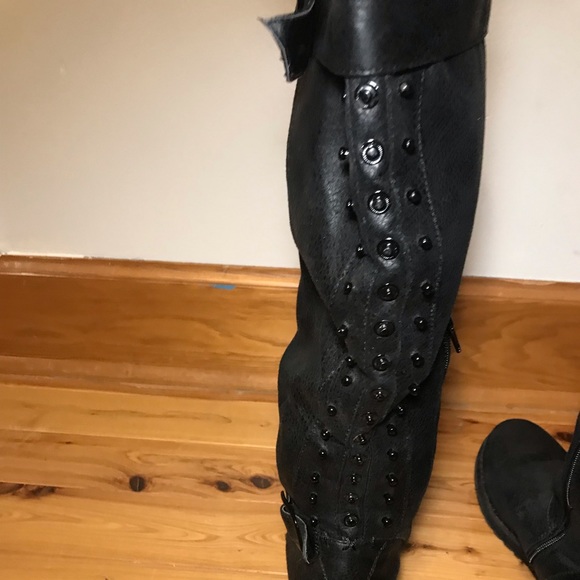 Not Rated Leather Boots - Picture 4 of 7